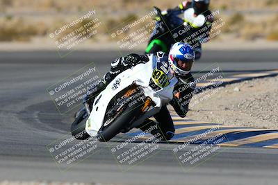 media/Jan-09-2022-SoCal Trackdays (Sun) [[2b1fec8404]]/Turn 11 (935am)/